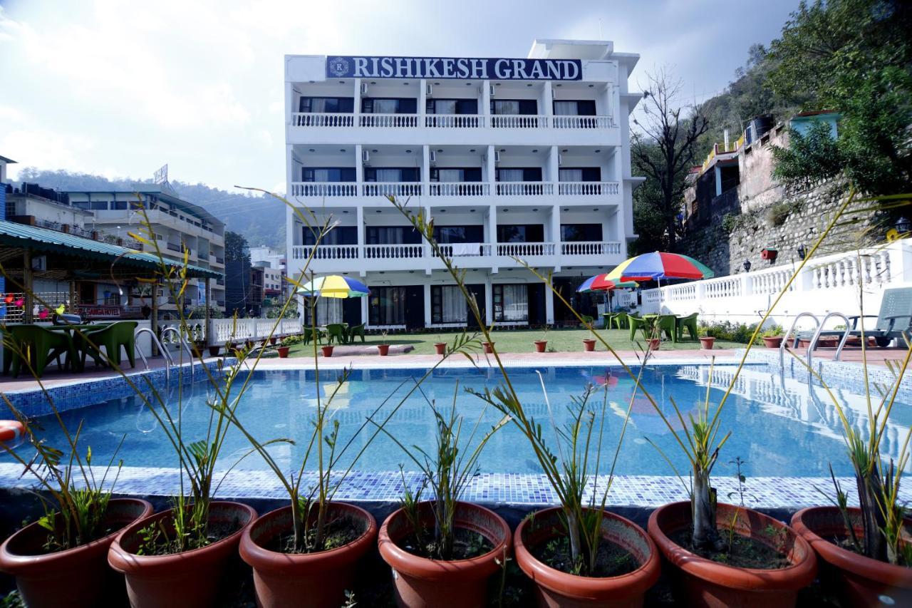 Отель Rishikesh Grand Экстерьер фото