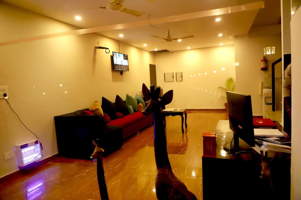 Отель Rishikesh Grand Экстерьер фото